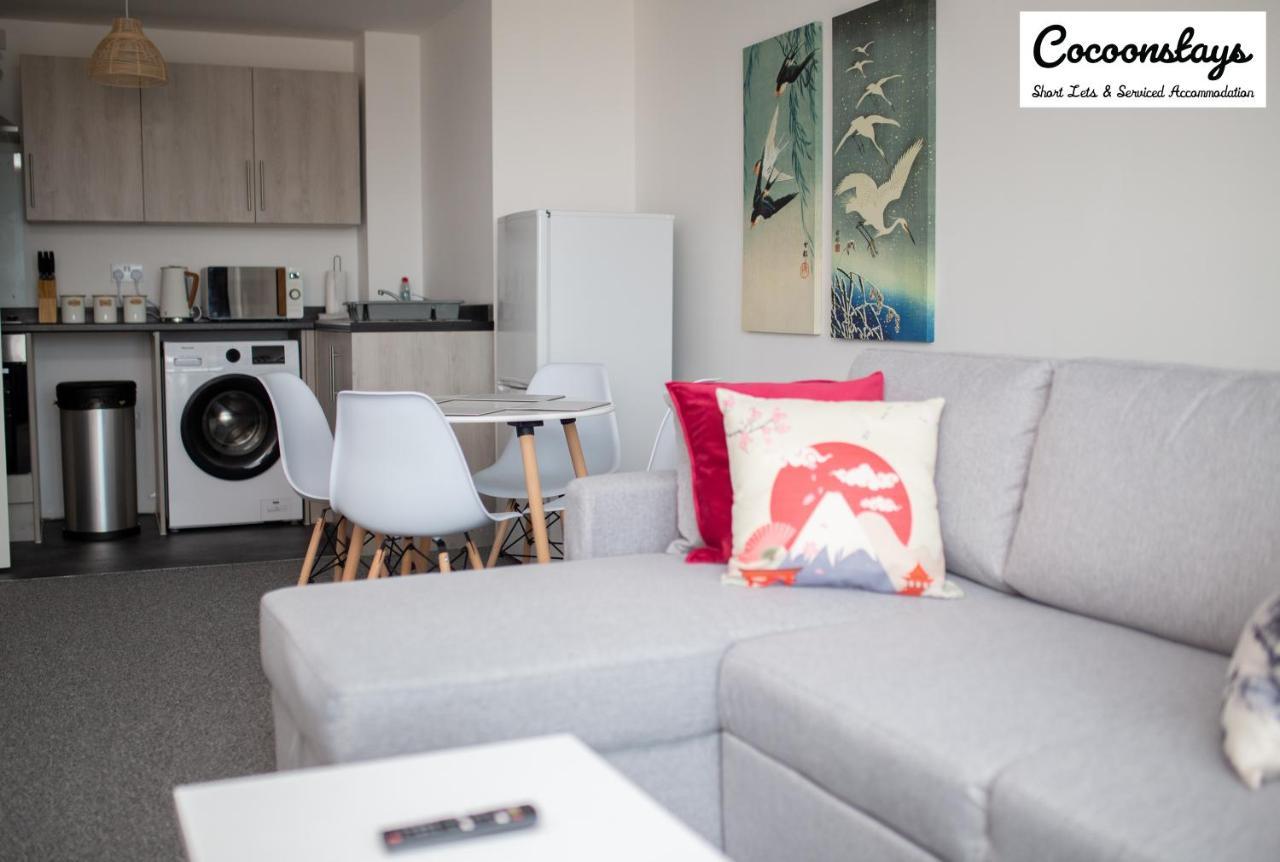 Cocooonstays Short Lets & Accommodation Слау Екстериор снимка