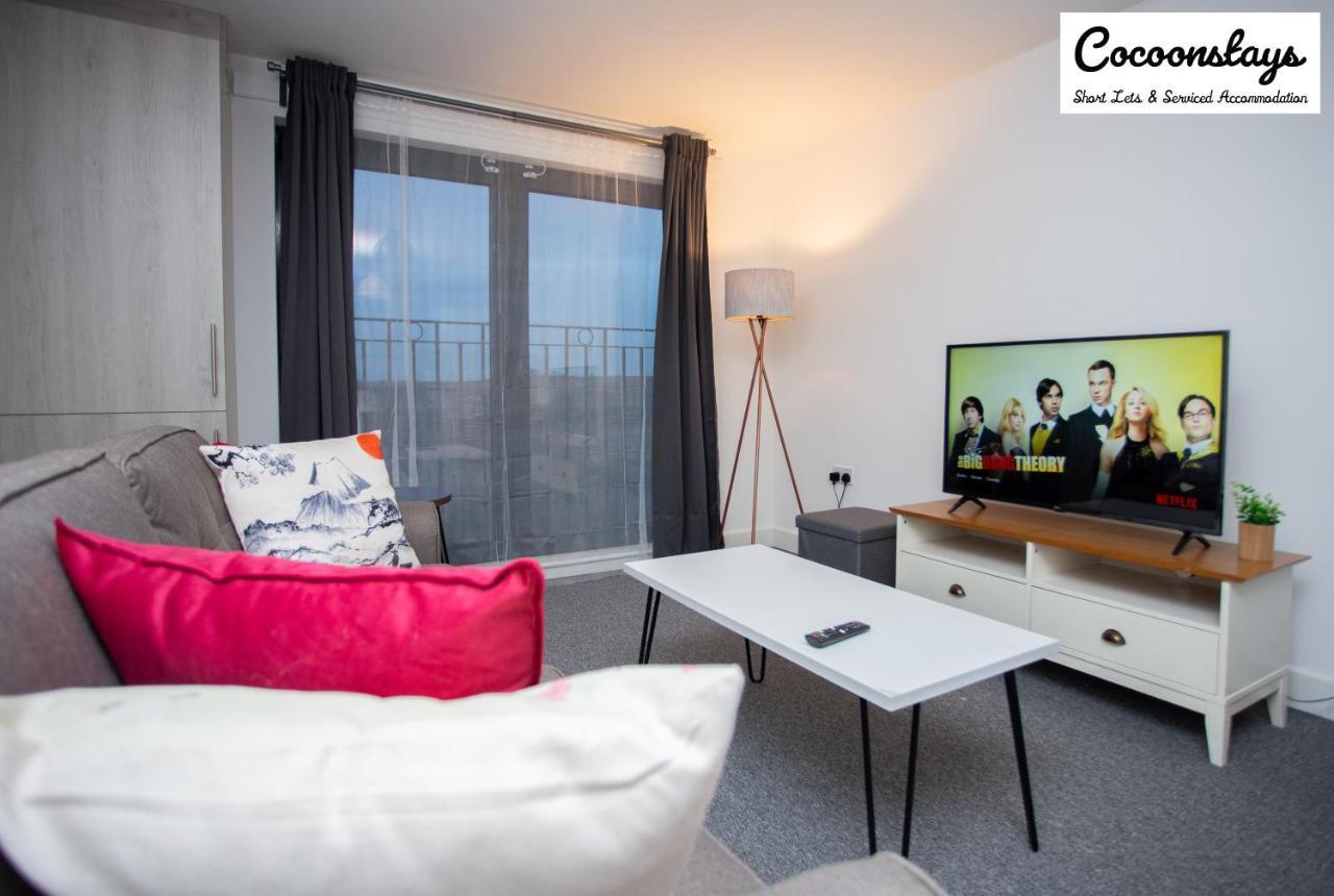 Cocooonstays Short Lets & Accommodation Слау Екстериор снимка